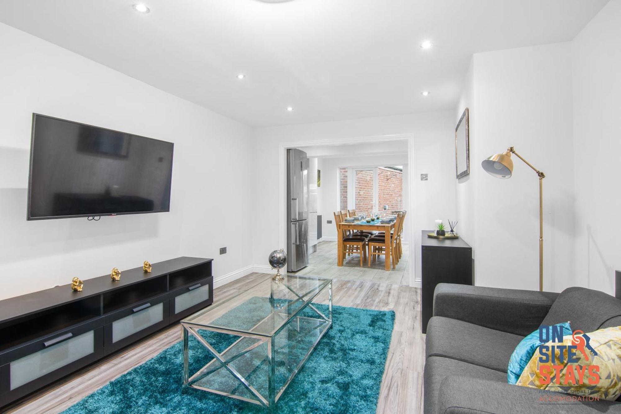Onsitestays - Spacious 3 Bed House With Garden, Wifi & 4 Plus Parking Gravesend Buitenkant foto