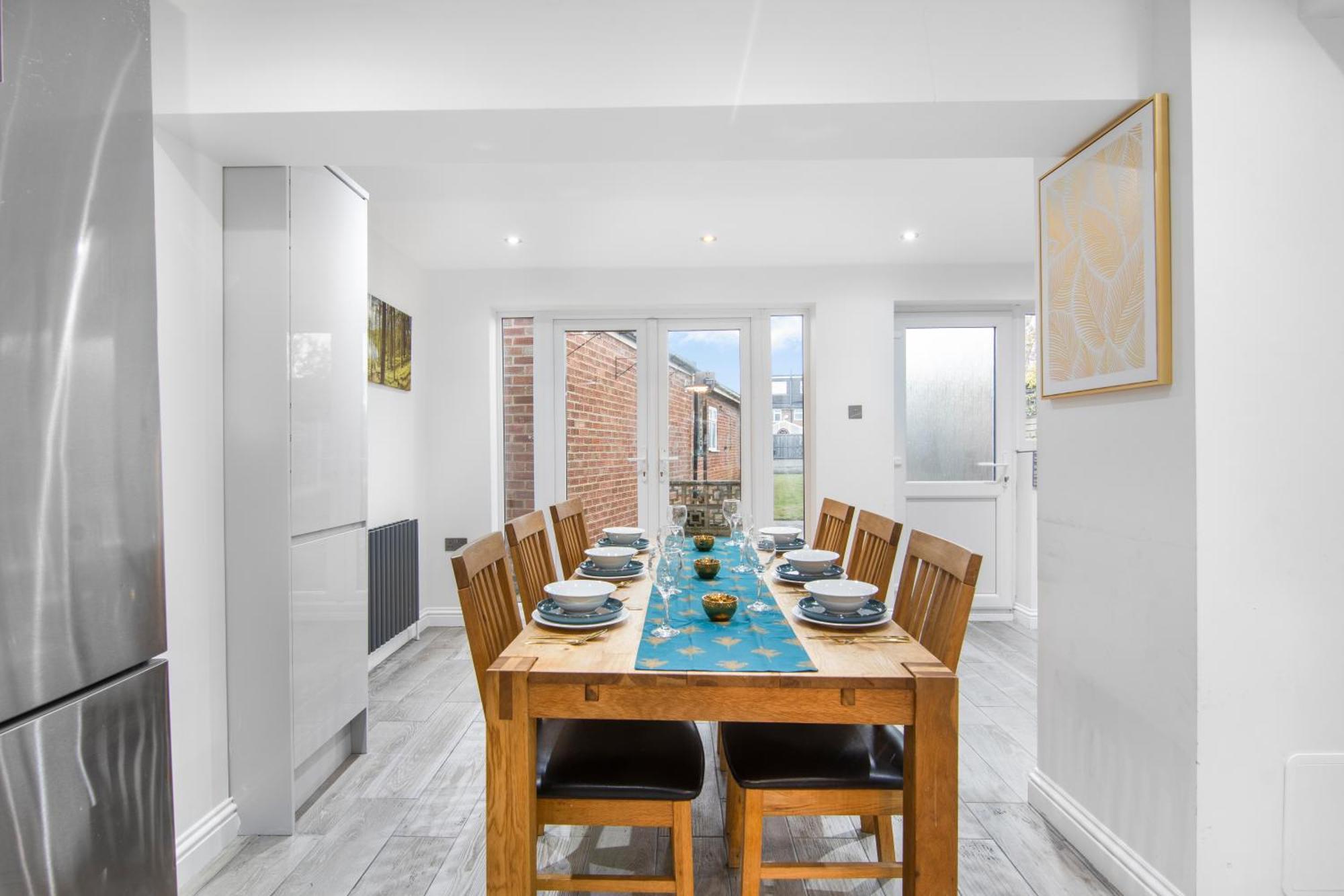 Onsitestays - Spacious 3 Bed House With Garden, Wifi & 4 Plus Parking Gravesend Buitenkant foto